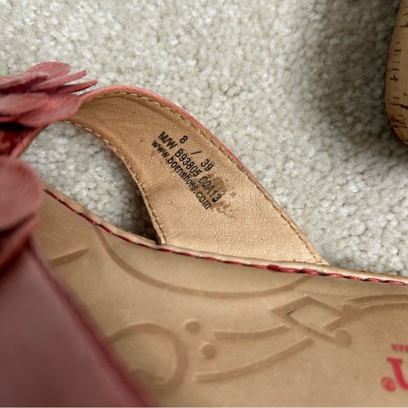 Born Pink Leather Flower Sandals Womens 8 Beach Summer Vacation Thong wedge - Picture 5 of 9